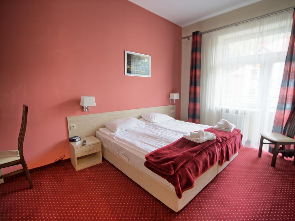 Osrodek Wczasowy Paradise Krynica-Zdrój Habitación foto